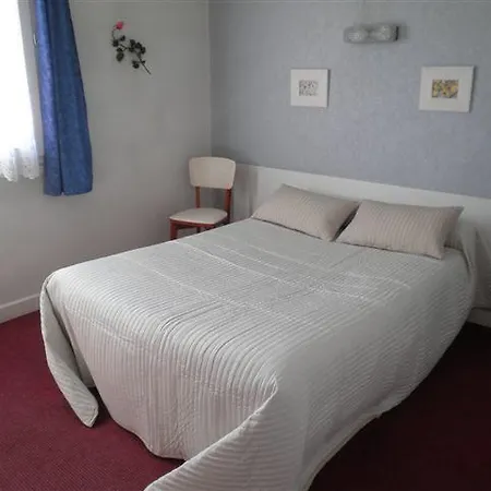Central Hotel 2*