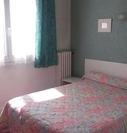 Hotel Central Hotel 2*