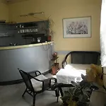 Central Hotel فندق
