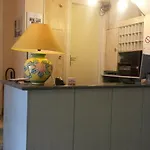 Central Hotel سانت-بريست
