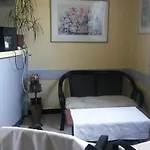 فندق Central Hotel