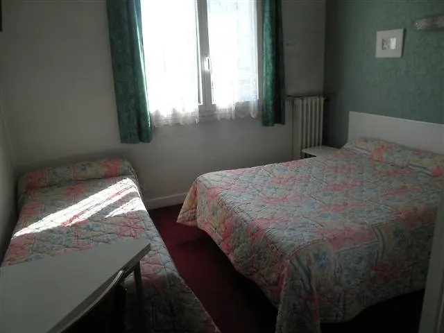 Central Hotel Saint-Priest (Rhone)